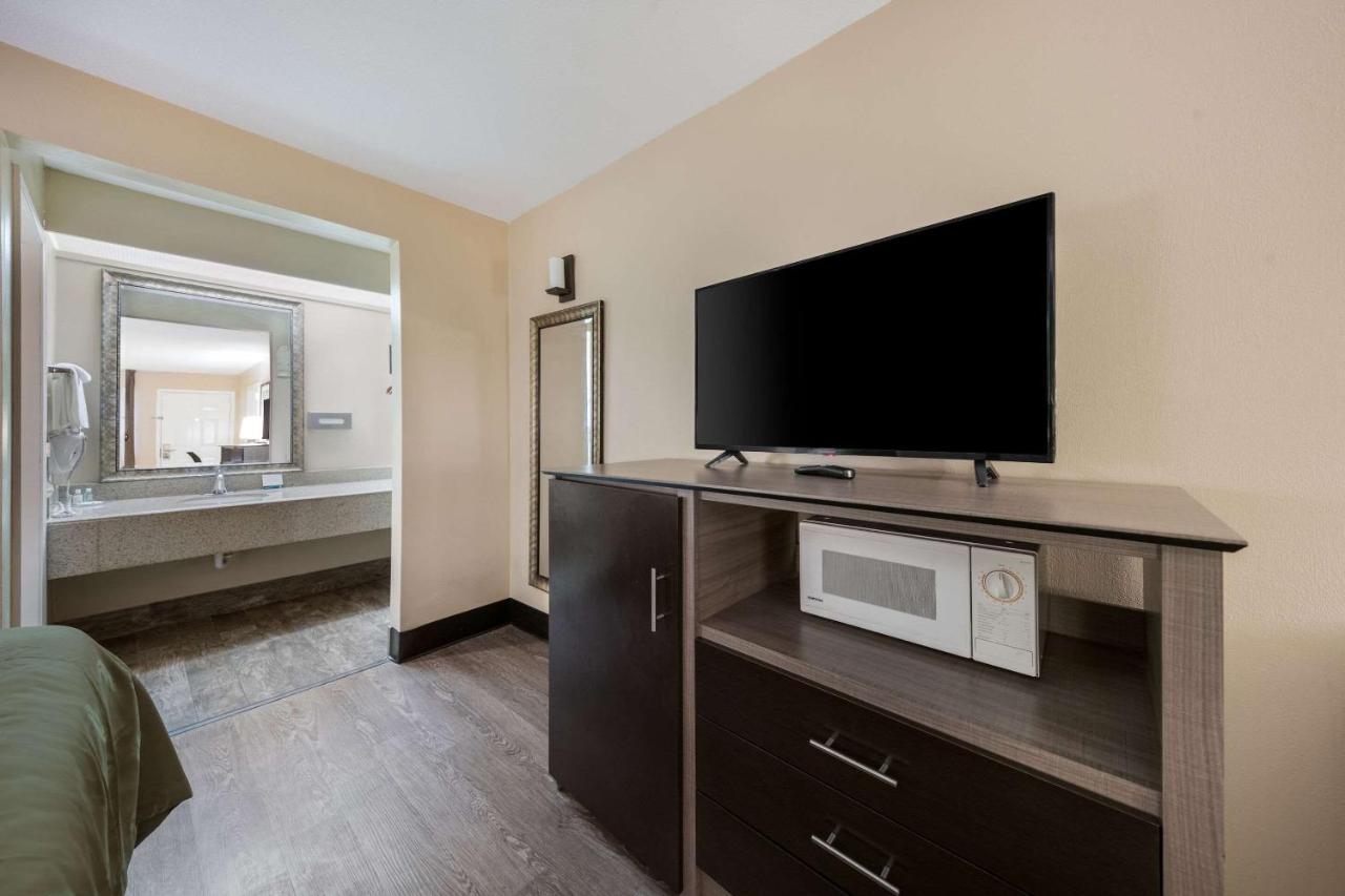Quality Inn & Suites Garland - East Dallas Zewnętrze zdjęcie
