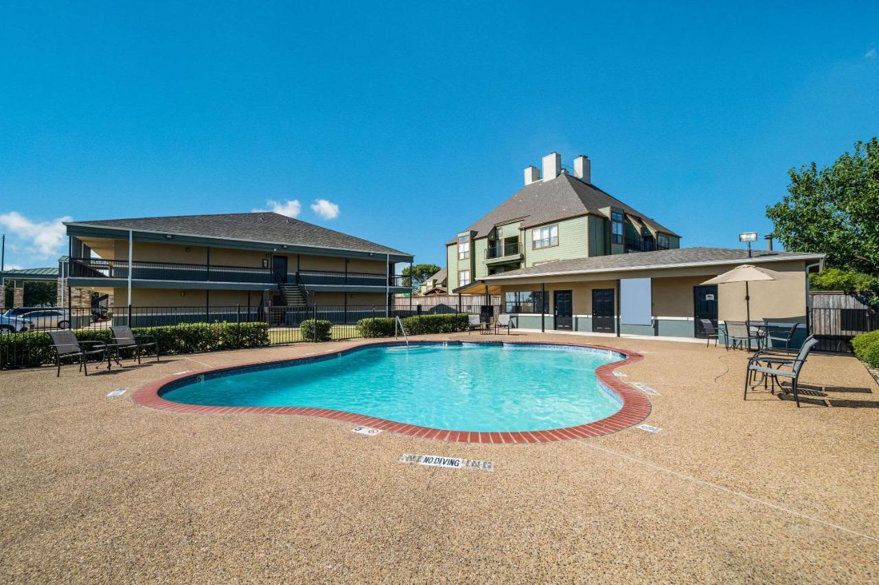 Quality Inn & Suites Garland - East Dallas Zewnętrze zdjęcie